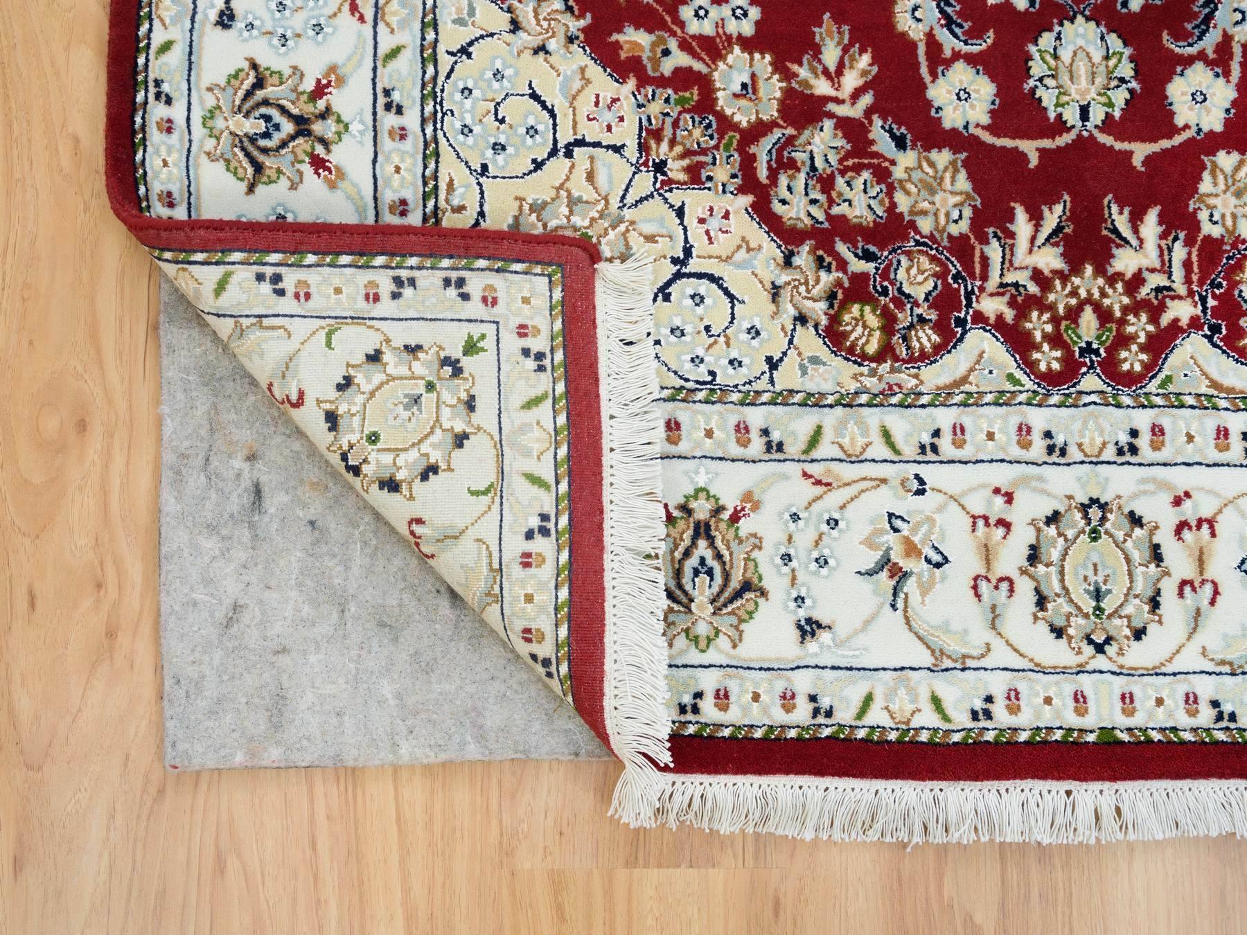 Red Nain Rugs 4'7