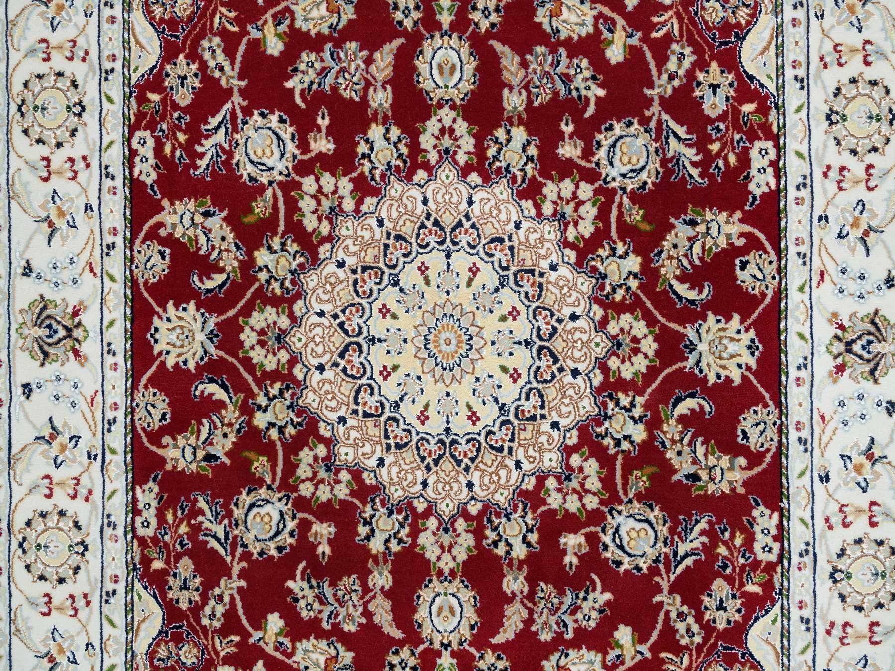 Red Nain Rugs 4'7