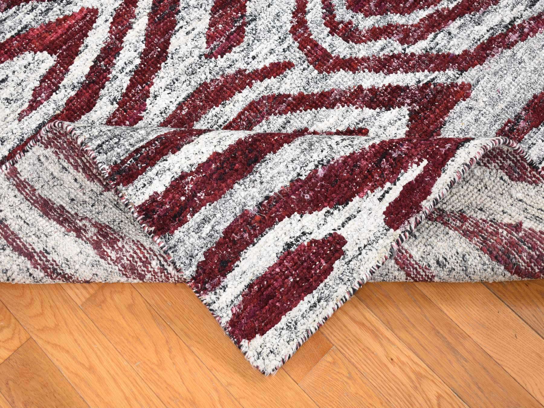 Man Made Rug 9'x11'7'' Ivory, Man Made Silk, Hand Knotted with Tree Bark Design and ...